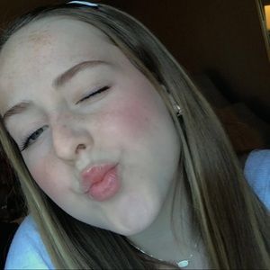 Meet your Posher, Ada